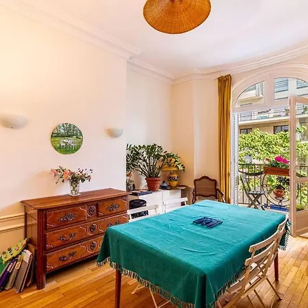 Guestready - Charming Retreat Near Eiffel Tower شقة باريس